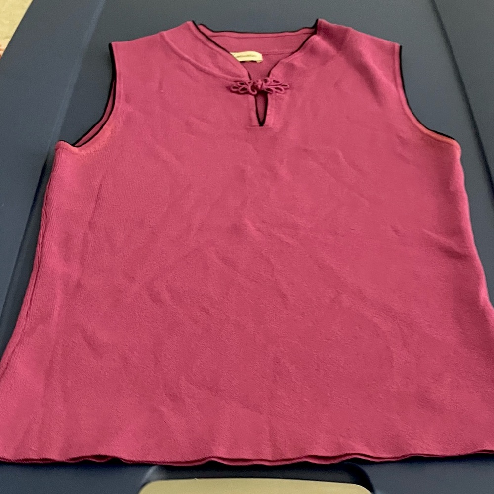 AK collection purple shirt no sleeve size small. Never used but no tag.